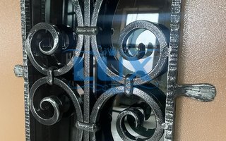 кованые элементы двери для дачи