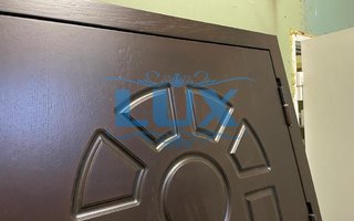 одностворчатая металлическая дверь с МДФ отделкой