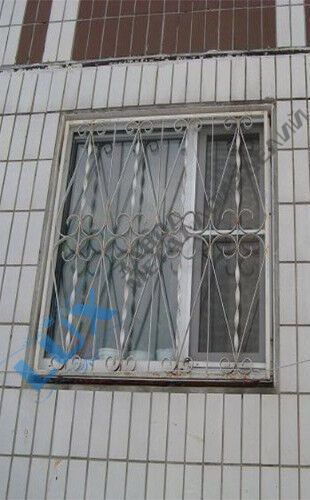 стальная сварная оконная решетка