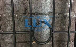 узор стальной оконной решетки